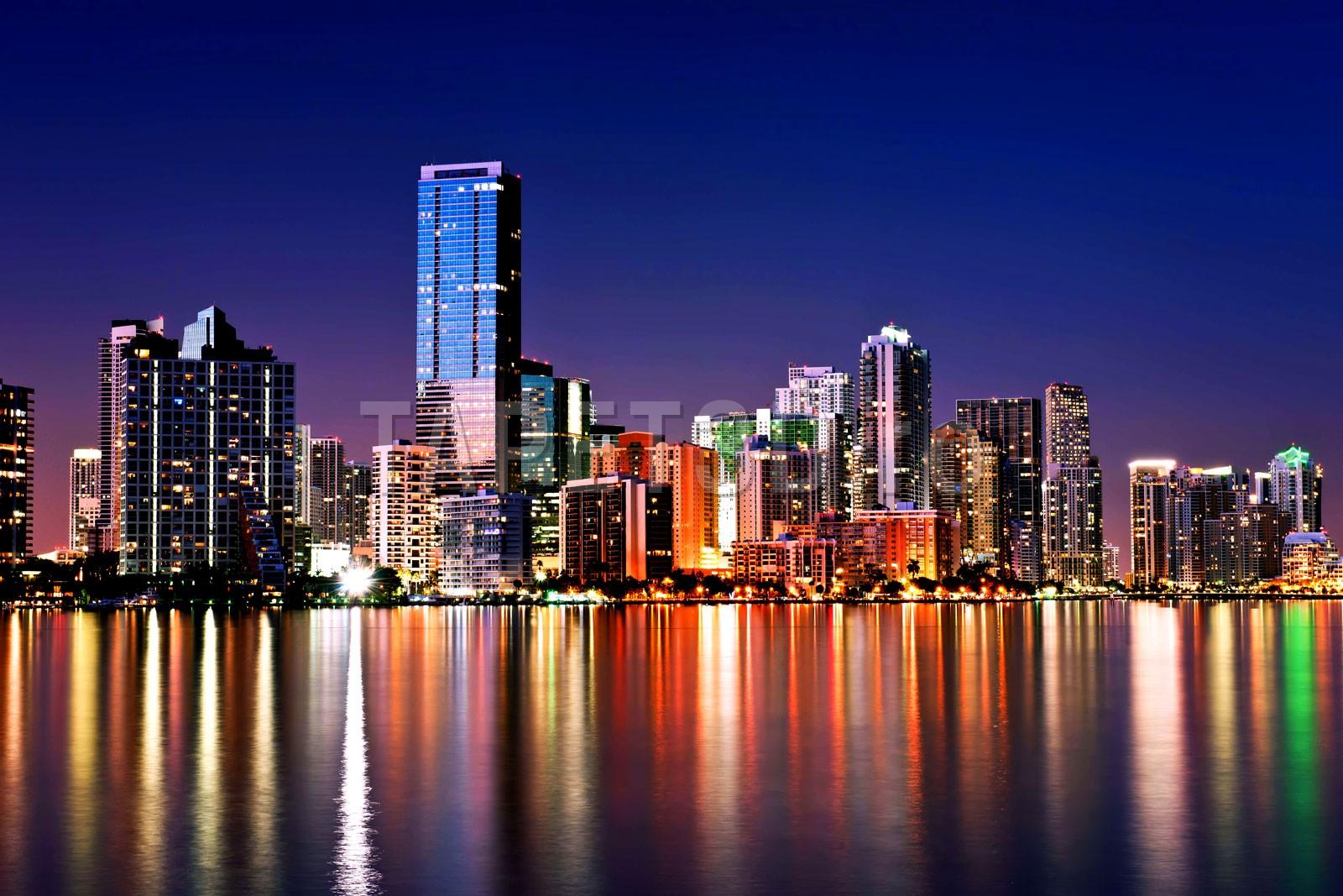 fototapet-miami-at-night-1-1.jpg